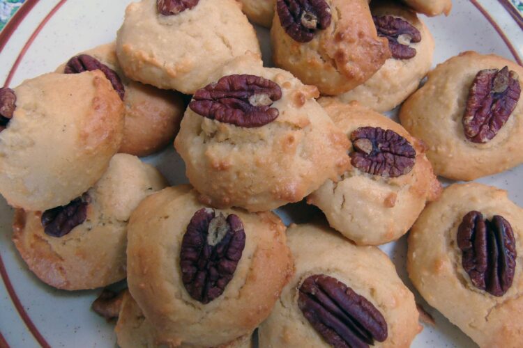 Almond biscuits