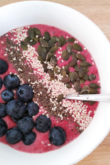 Banana smoothie bowl