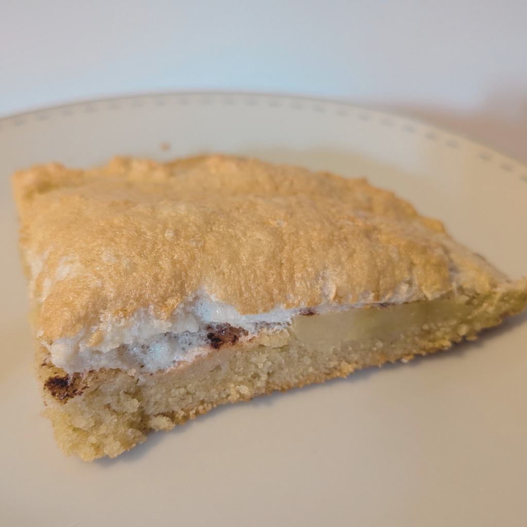 Pisarakook - gluten free sour apple tear cake